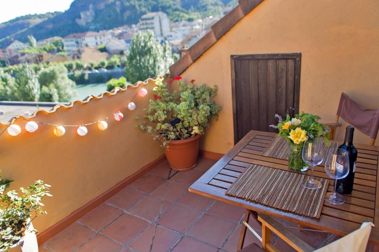 Apartament Atico Con Terraza En Graus-Pirineo De Huesca Zewnętrze zdjęcie